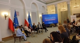 Forum Deinstytucjonalizacji: uspołecznienie, upodmiotowienie, personalizacja