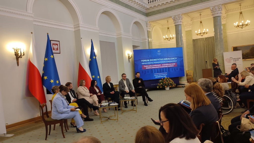 Forum Deinstytucjonalizacji: uspołecznienie, upodmiotowienie, personalizacja